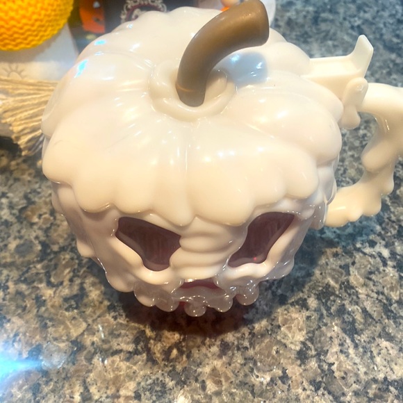 Disney Evil Apple Stein/Mug/Cup Poison Red Apple ๐ Disney Parks! Snow white!๐ - Picture 3 of 6